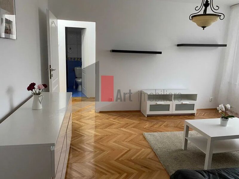 Grivitei, Grivita, apartament cu 3 camere de inchiriat.